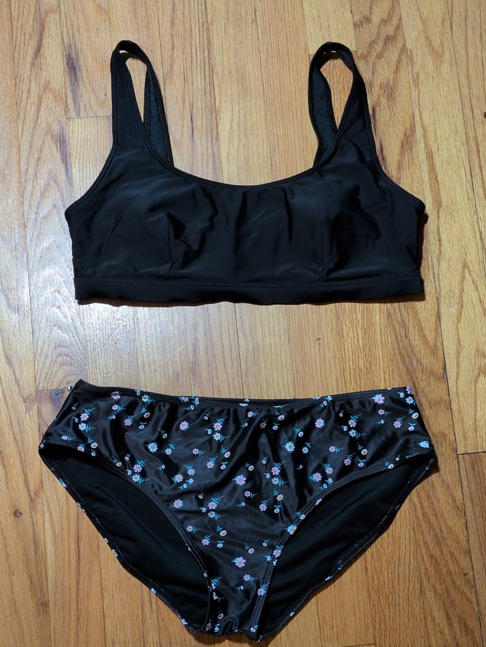 Old Navy women's Black Bikini Set with Subtle Floral Accents size L